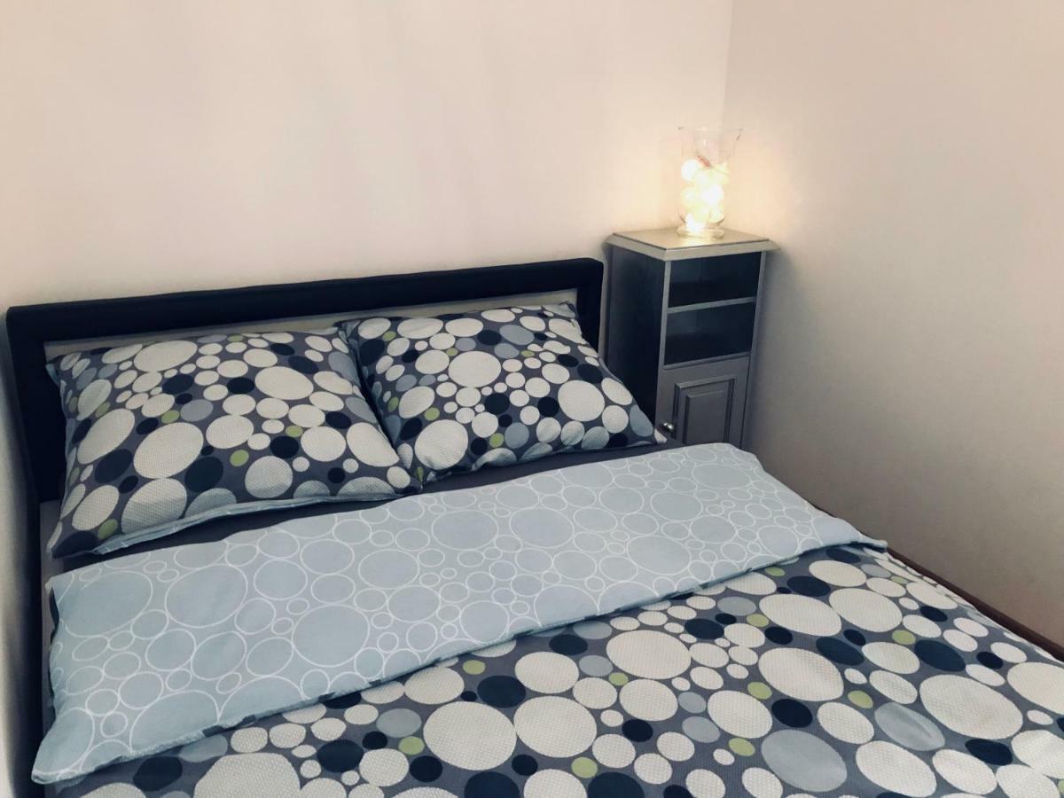Appartamento Apartament Silesia Park Katowice Esterno foto